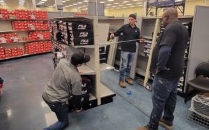 Tijdens de verbouwing is de winkel geopend